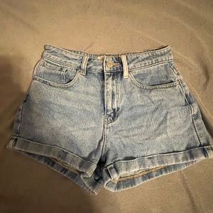pacsun denim mom shorts 24 waist <3